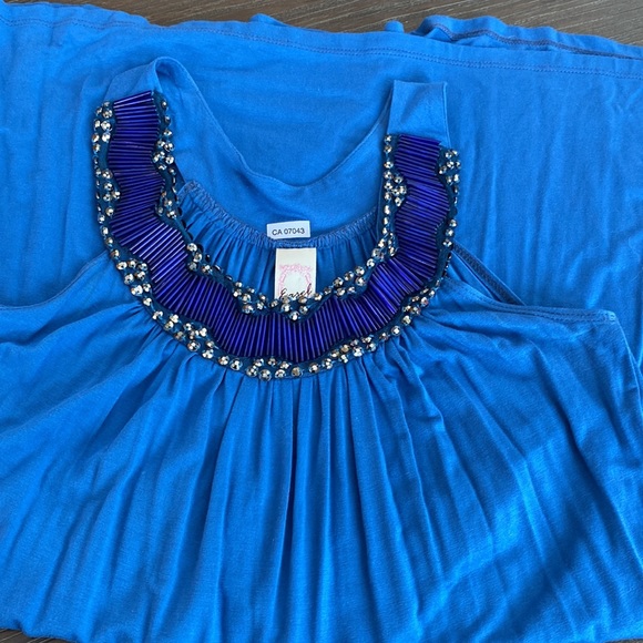 3/$15. Blue tunic style blouse by Easel. Size small made in the USA. - Picture 3 of 7